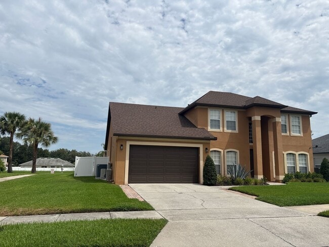 Photo - 353 Lake Amberleigh Dr