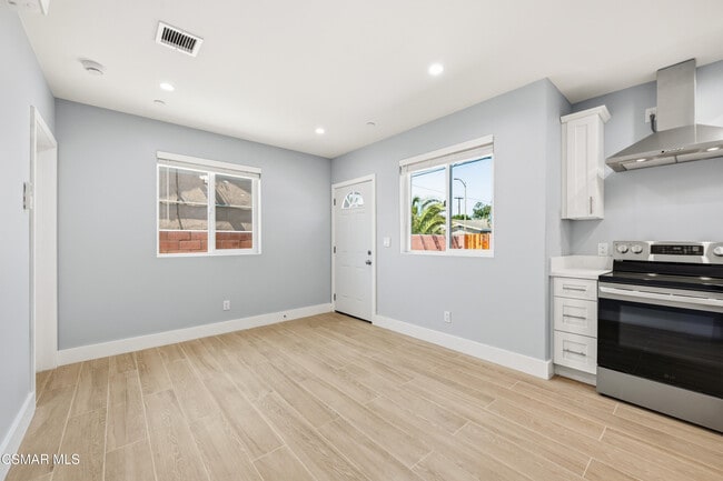 Photo - 13104 Filmore St