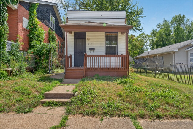 Building Photo - 5532 Robin Ave Rental