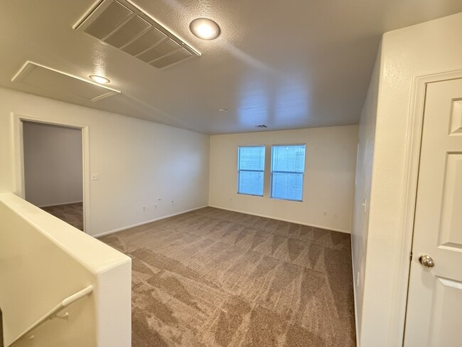 Photo - Carry Over Showing: This property has been shown before and will be rented to the first most qual...