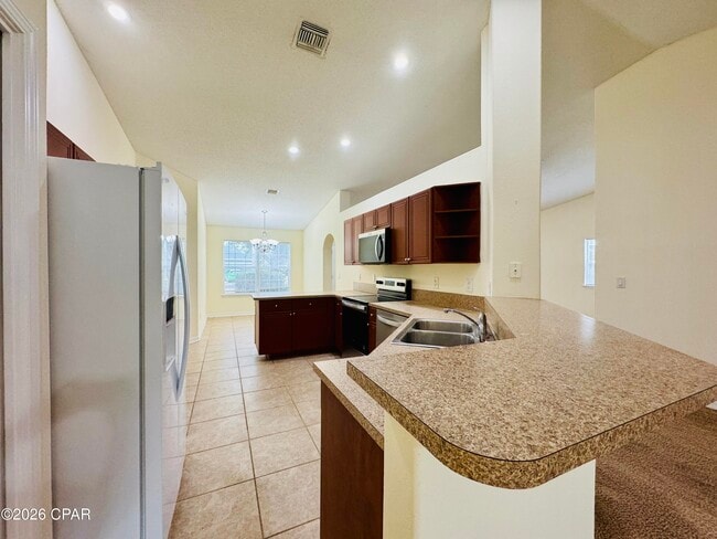 Photo - 409 Bainbridge St