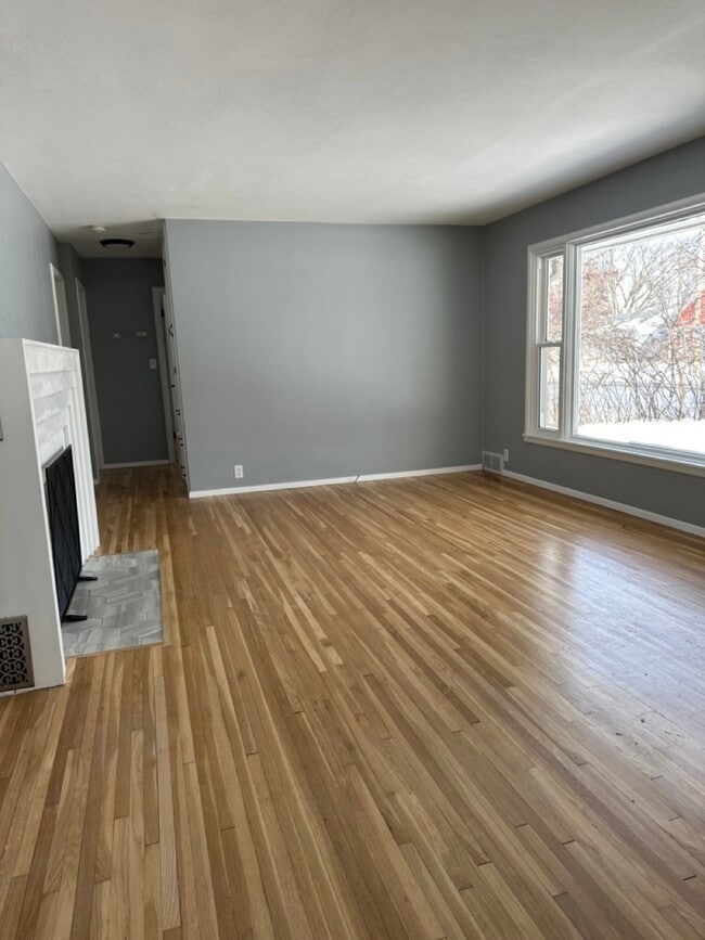 Photo - 1305 5th St S