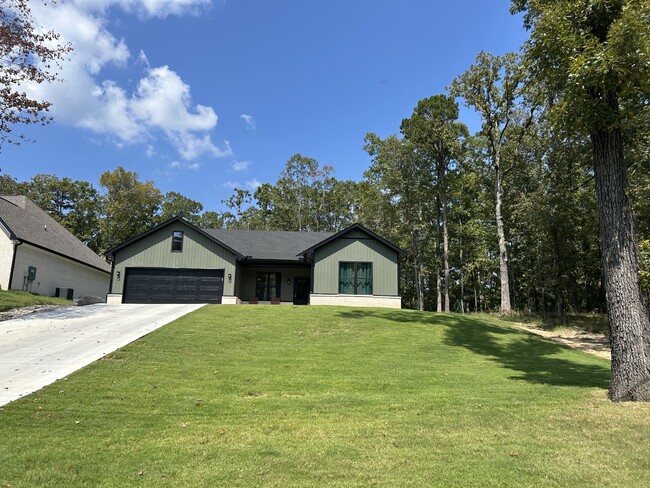 Photo - 210 Diamondhead Dr