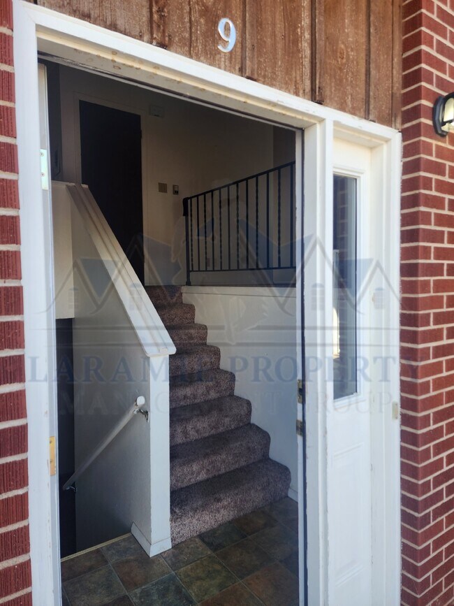 Photo - 2 Bed 1 1/2 Bath Townhouse Style Apartment