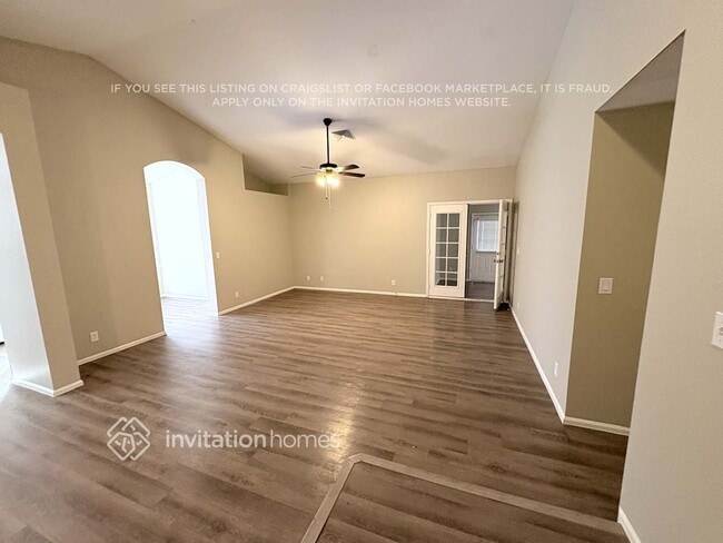 Photo - 222 N Heritage Dr