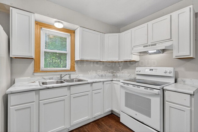 Photo - 224 S Harvey Ave