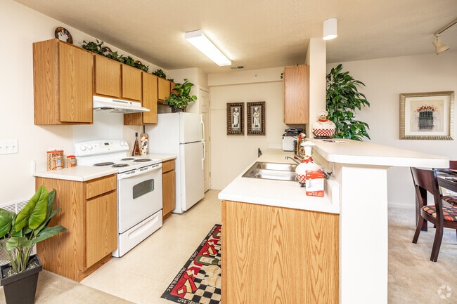 Interior Photo - Cross Creek Apartment Homes