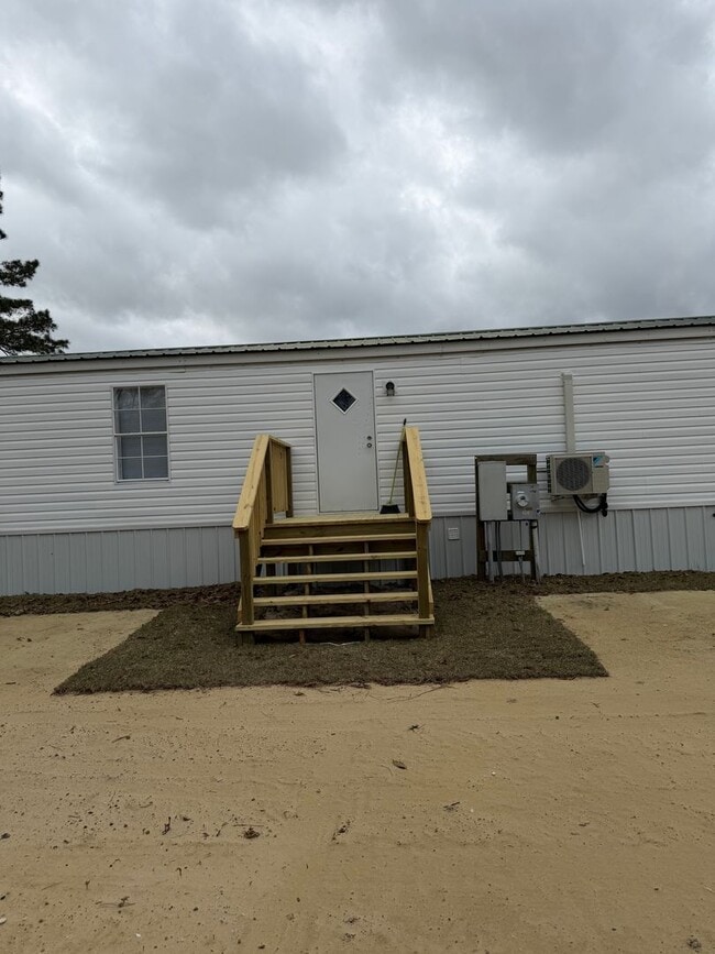 Photo - 3BR/2BA Fully Remodeled Home – Galivants Ferry