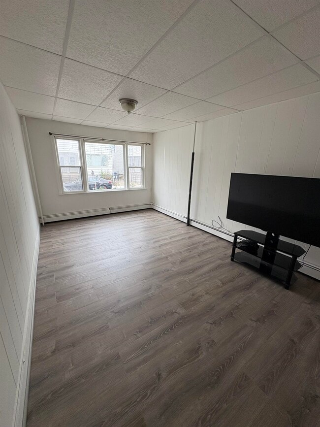 Photo - 21 VREELAND Ter Unit 1