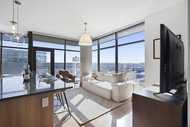 Photo - 1212 Demonbreun St Unit 2102