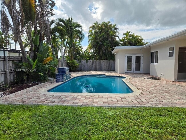 Building Photo - 3909 NW 17th Terrace