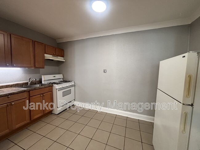 Building Photo - 9453 S Loomis St Unit 204