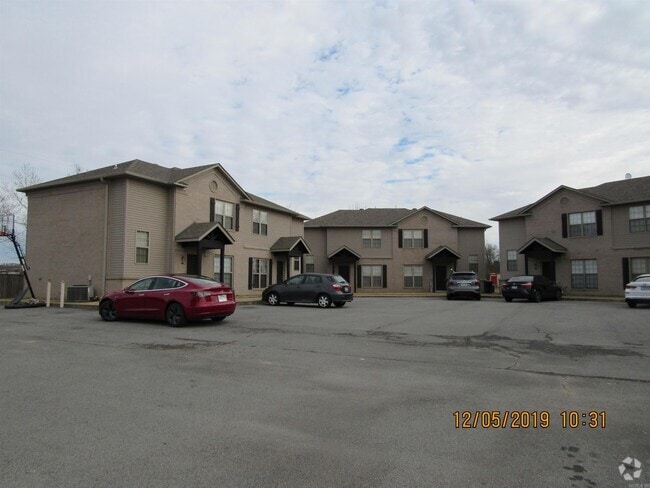 Building Photo - 8 Eagles Nest Cove Rental