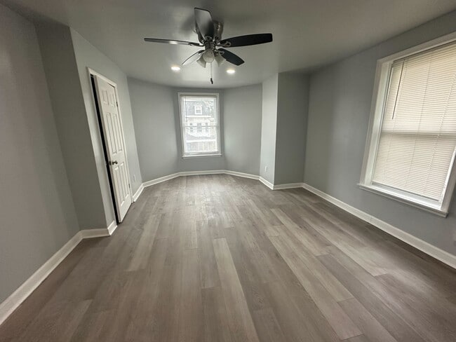 Photo - 529 Brinton St