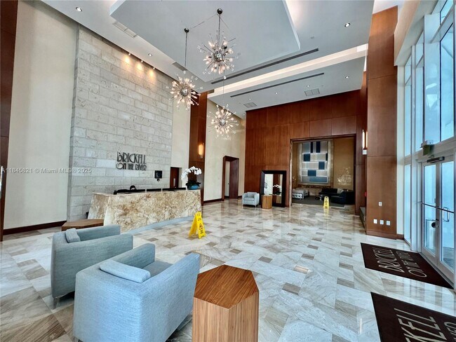 Photo - 31 SE 5th St Unidad 1509