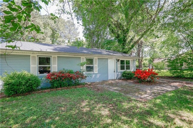 Photo - Charming Single Family 3 bedroom Ranch for...