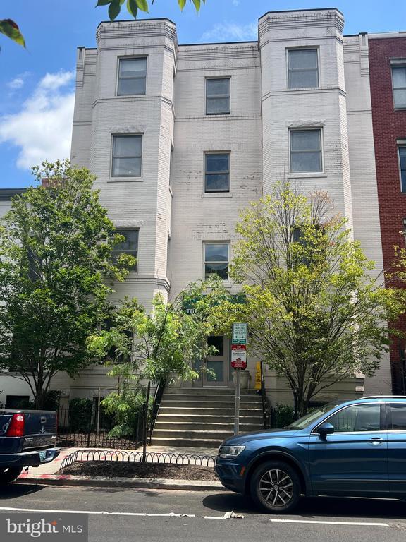Photo - 1229 12th St NW Apartamento Unidad 201