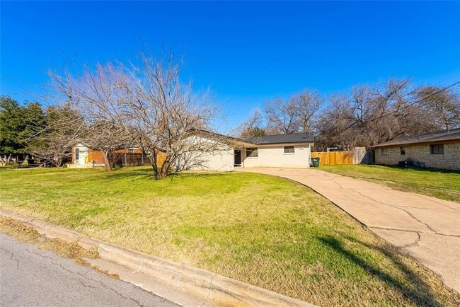 Photo - 4306 Shallowbrook Trail