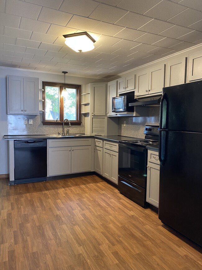 Photo - 32 Main St Townhome
