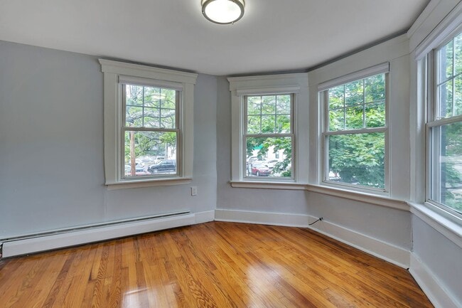 Photo - 401 Crown St Unit 401-HOUSE