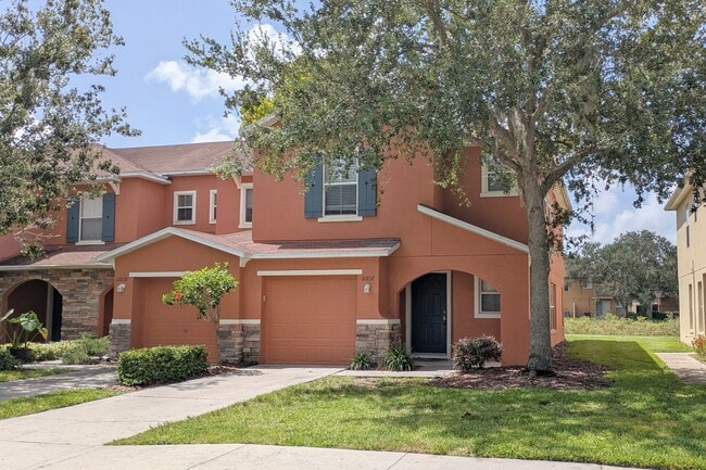 Building Photo - Quality Townhome In Convenient Location!