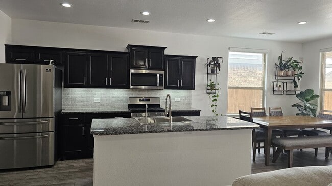 Photo - 6906 Brisco Rd