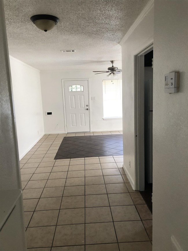 Photo - 801 N Crawford St