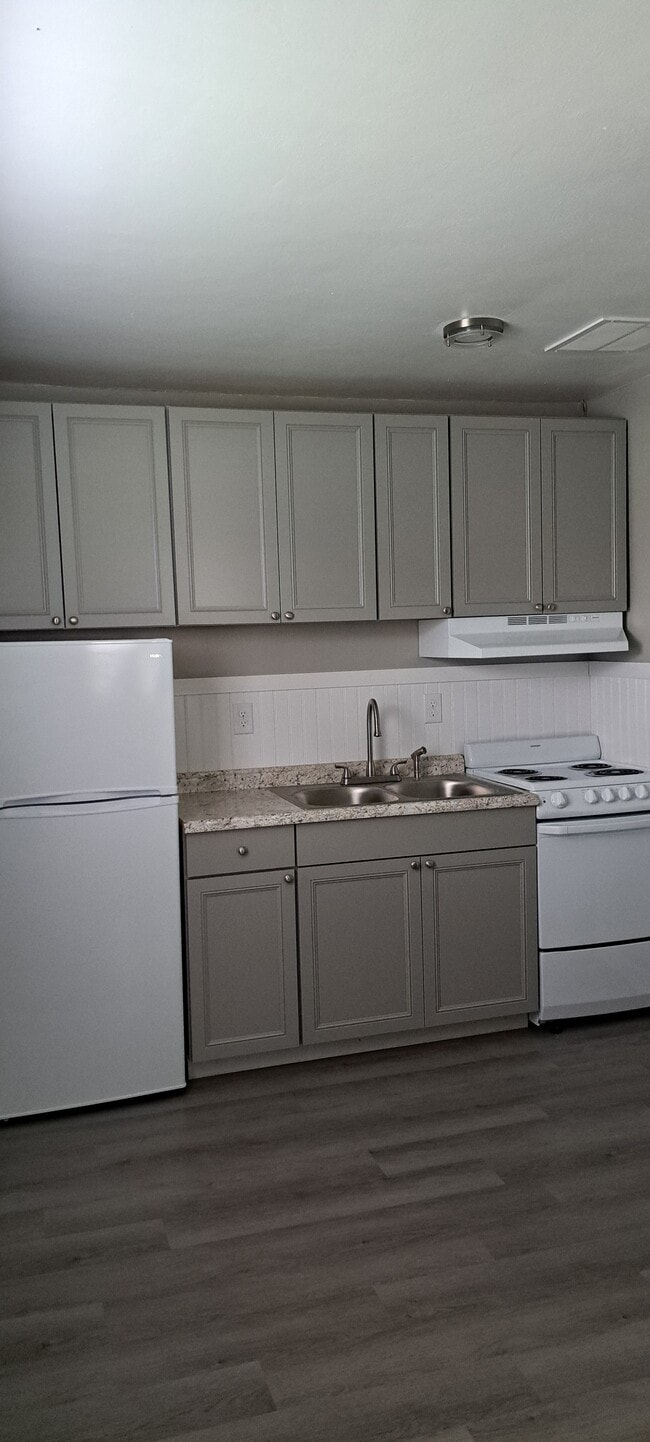 EFF - Creekwood Apartments