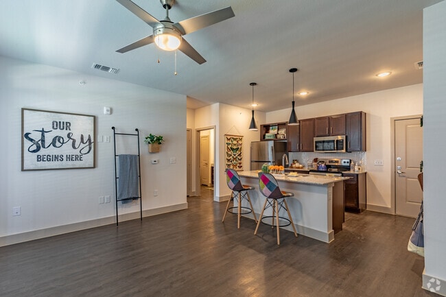 1BR, 1BA - 748SF - Brio at Lookout