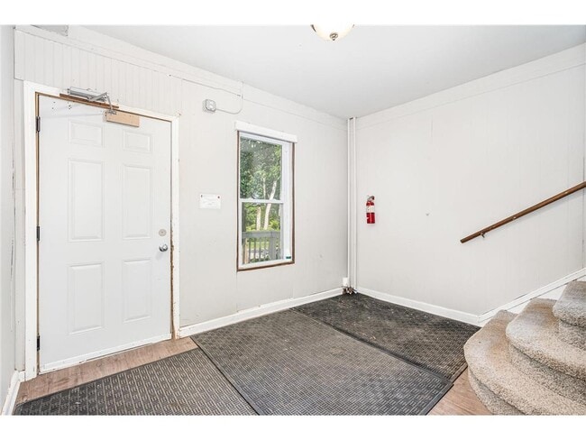 Photo - 778 Winslow Ave