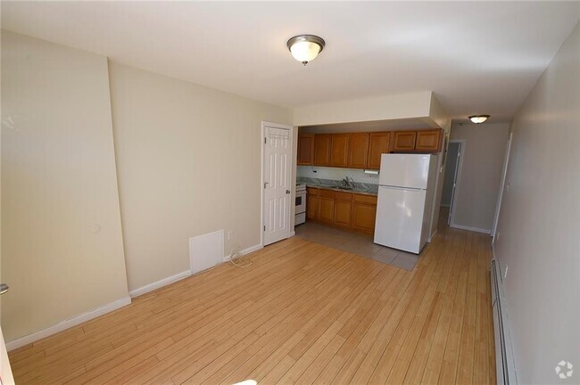 Building Photo - 84-12 Beach Channel Dr Rental