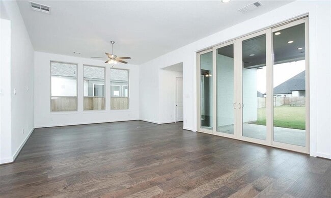 Photo - 9634 Wright Dr