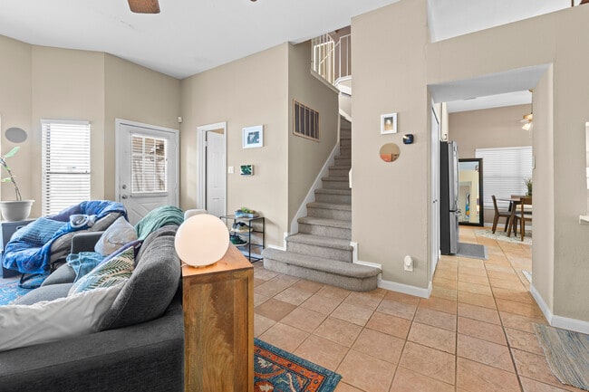 Building Photo - 9818 Autumn Silver Rental