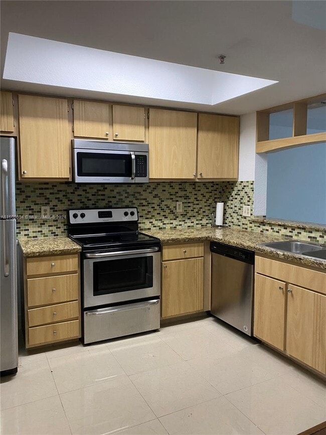 Photo - 721 SW 148th Ave
