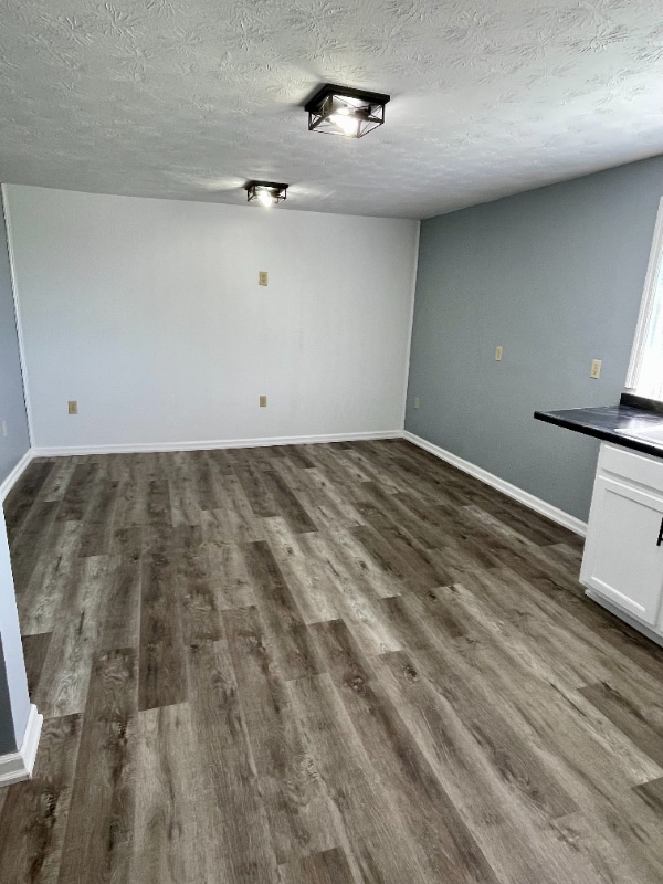 Photo - 239 N McWhorter St