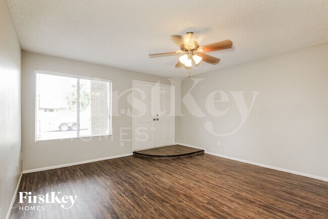 Photo - 3846 W Dalphin Rd