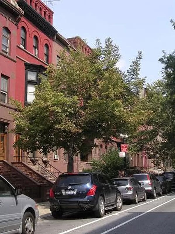 Photo - 236 E 118th St