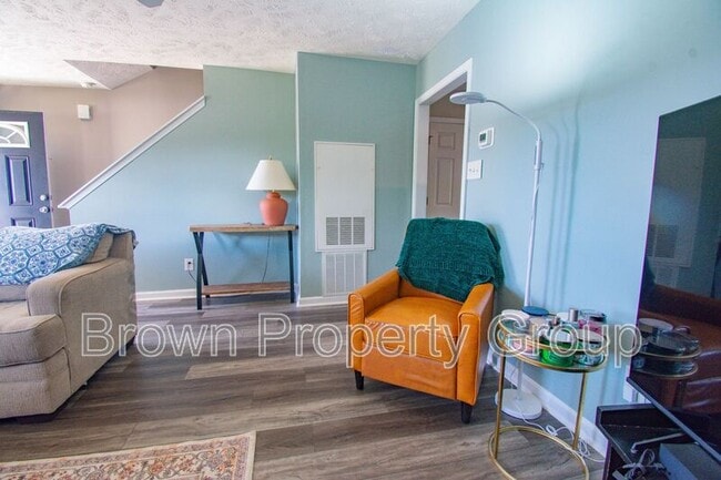 Photo - 4918 Yorkchester Dr