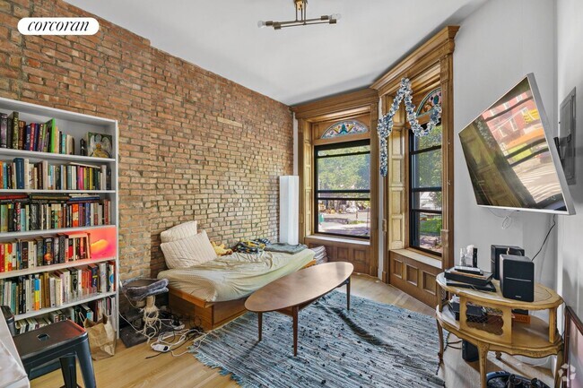 Building Photo - 594 MacDonough St Rental