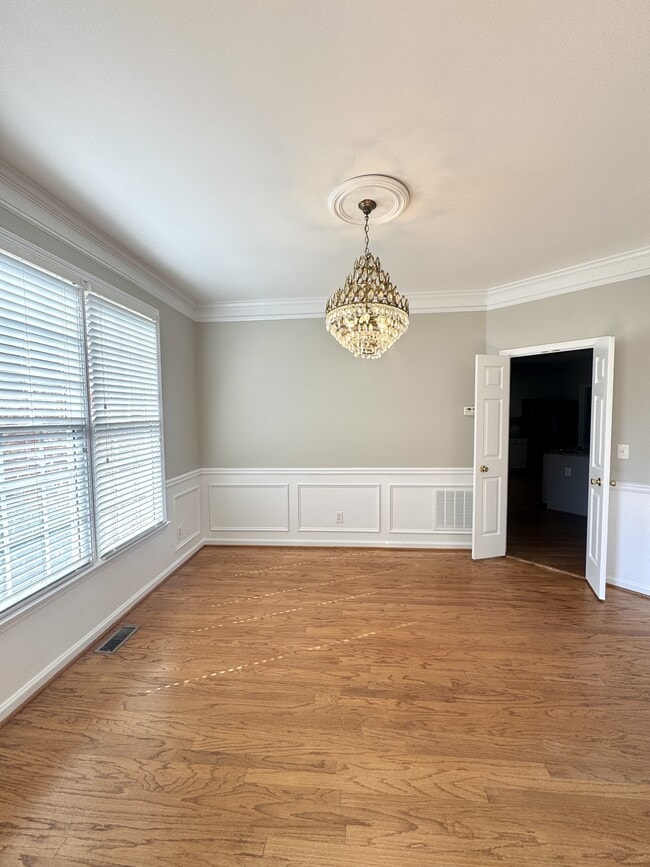 Photo - 137 Towne Park Dr