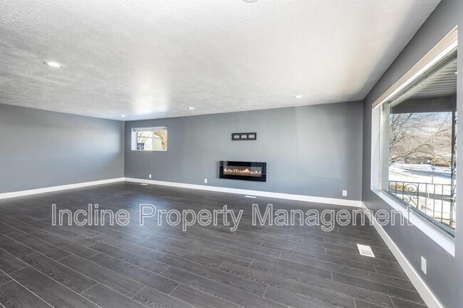 Photo - 3882 S Lee Maur St