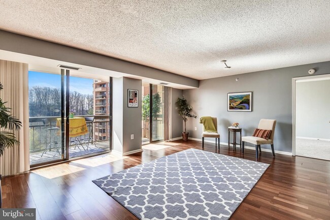 Building Photo - 2230 George C Marshall Dr Unit 922