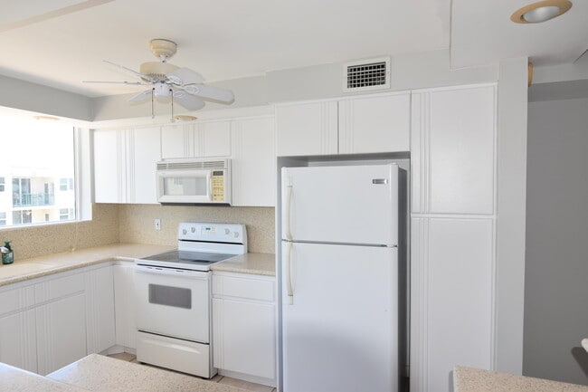 Photo - 1236 Hillsboro Mile Unit 508