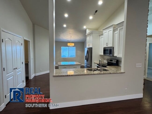 Photo - Sedona Hills Home