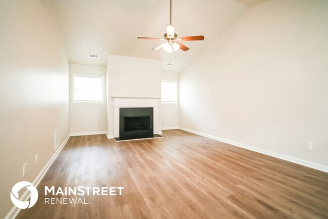 Photo - 165 Gingercake Ct