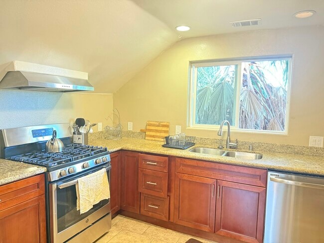 Photo - 2213-2213 42nd Ave