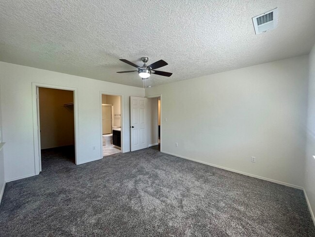 Photo - Lovely 2 Bedroom 2 Bathroom Condo Located In The NW! Unit 4204