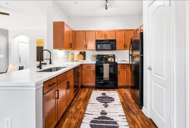 Building Photo - 6900 Lake Woodlands Dr Rental