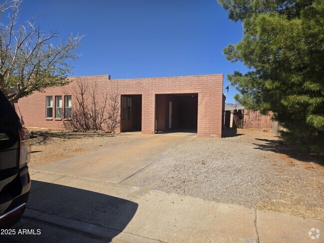 Building Photo - 1201 Terra Dr Rental