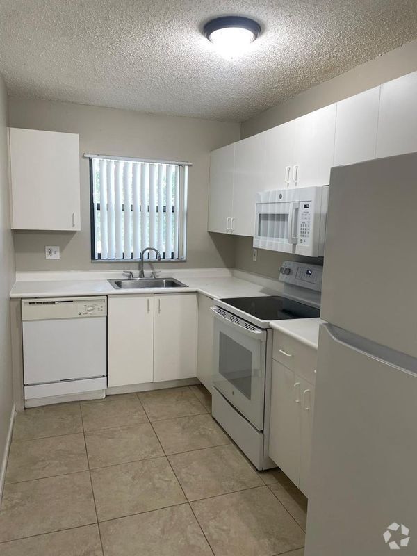 Building Photo - 5070 Sanctuary Way Rental